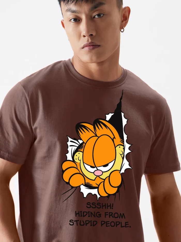 Garfield T-shirt : Hiding From People Tshirt