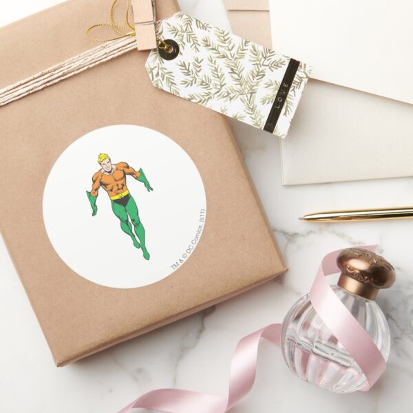 Aquaman_Runs_Classic_Round_Sticker_5 Aquaman Runs Classic Round Sticker