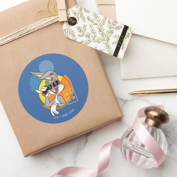 BUGS_BUNNY™_Singaporean_Vacation_Graphic_Classic_Round_Sticker_5 BUGS BUNNY™ Singaporean Vacation Graphic Classic Round Sticker