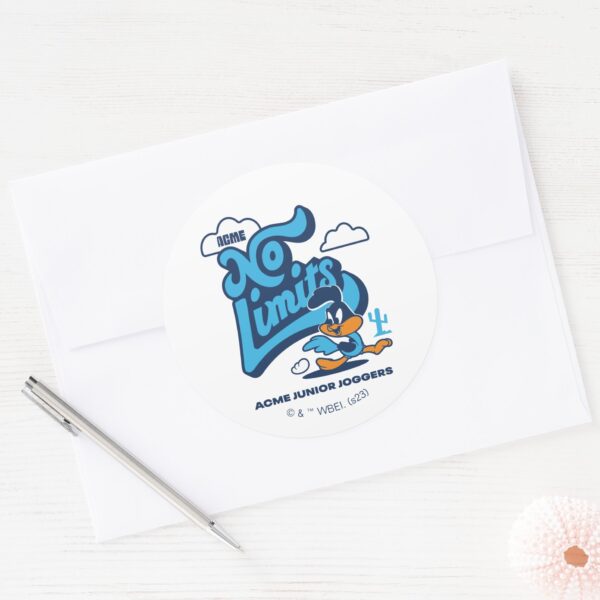 Baby_ROAD_RUNNER™_-_No_Limits_Classic_Round_Sticker_3 Baby ROAD RUNNER™ No Limits Classic Round Sticker