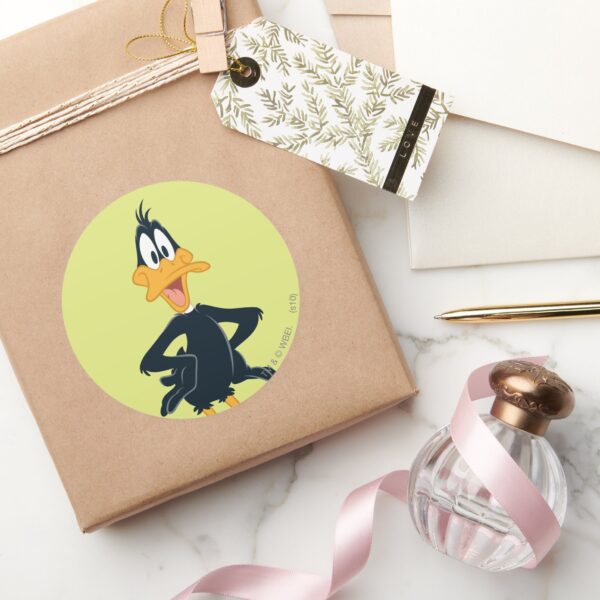 DAFFY_DUCK™_CLASSIC_ROUND_STICKER_5 DAFFY DUCK™ CLASSIC ROUND STICKER