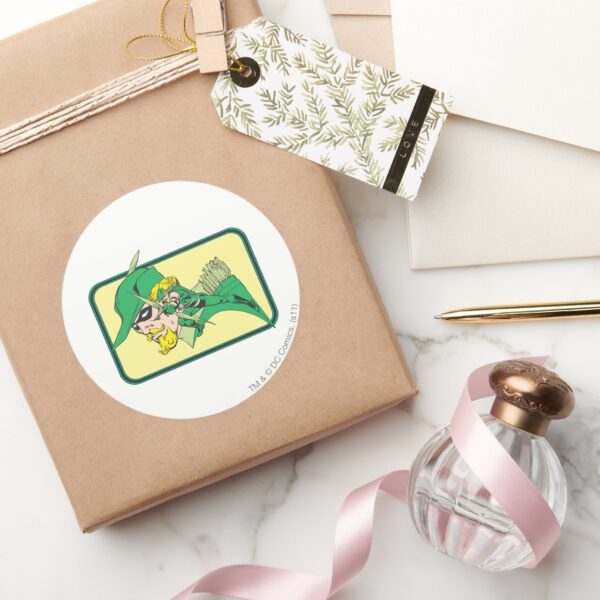 Green_Arrow_Head_Shot_Classic_Round_Sticker_5 Green Arrow Head Shot Classic Round Sticker