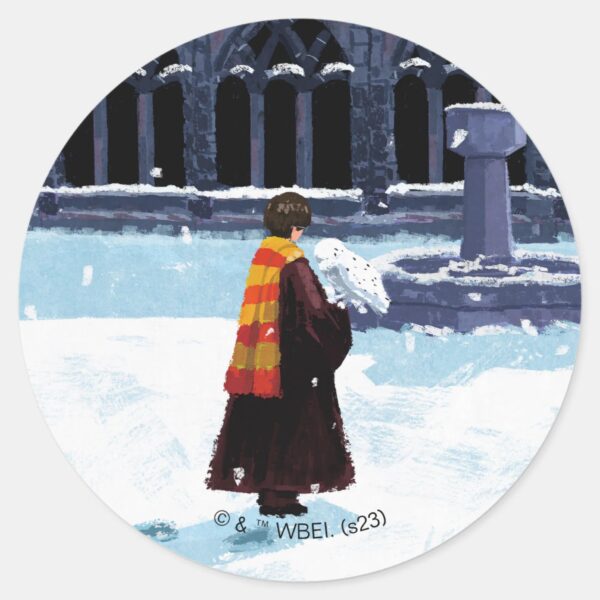 HARRY_POTTER™_&_Hedwig_in_HOGWARTS™_Courtyard_Classic_Round_Sticker_1 HARRY POTTER™ Hedwig In HOGWARTS™ Courtyard Classic Round Sticker