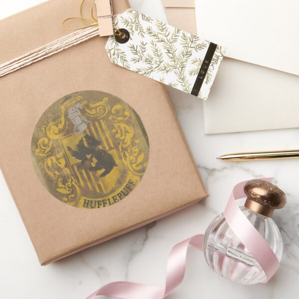 Harry_Potter___Hufflepuff_Crest_Spray_Paint_Classic_Round_Sticker_5 Harry Potter Hufflepuff Crest Spray Paint Classic Round Sticker