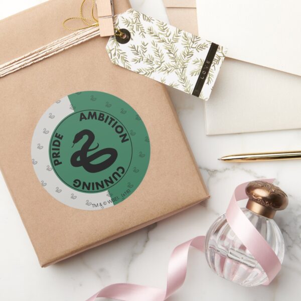 Harry_Potter___SLYTHERIN™_House_Traits_Graphic_Classic_Round_Sticker_5 Harry Potter SLYTHERIN™ House Traits Graphic Classic Round Sticker