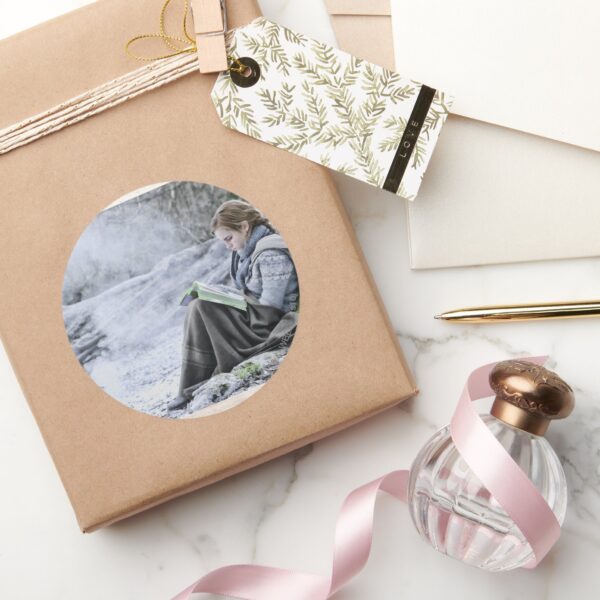 Hermione_13_classic_round_sticker_5 Hermione 13 Classic Round Sticker