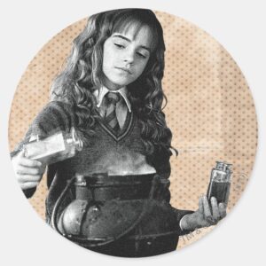 Hermione 7 Classic Round Sticker