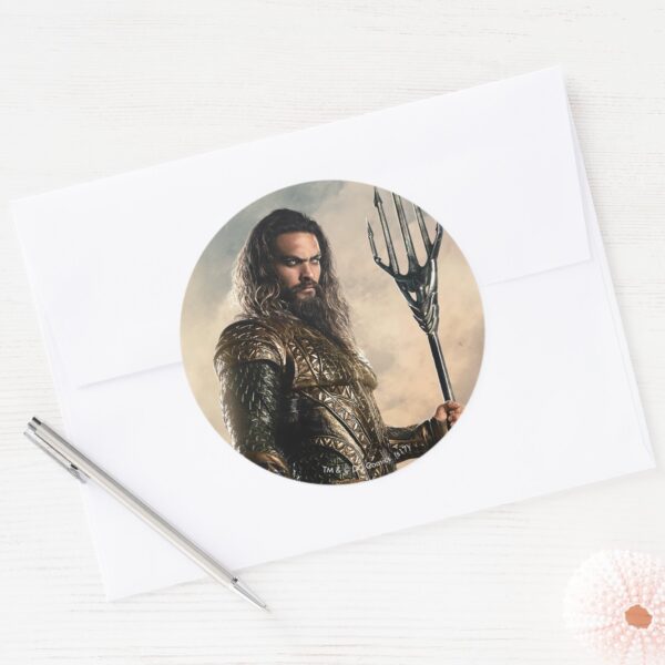 Justice_League___Aquaman_On_Battlefield_Classic_Round_Sticker_3 Justice League Aquaman On Battlefield Classic Round Sticker