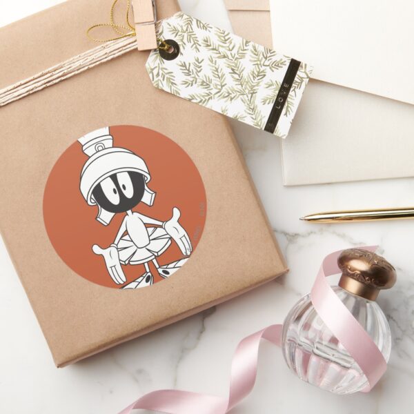 MARVIN_THE_MARTIAN™_Open_Arms_Classic_Round_Sticker_5 MARVIN THE MARTIAN™ Open Arms Classic Round Sticker