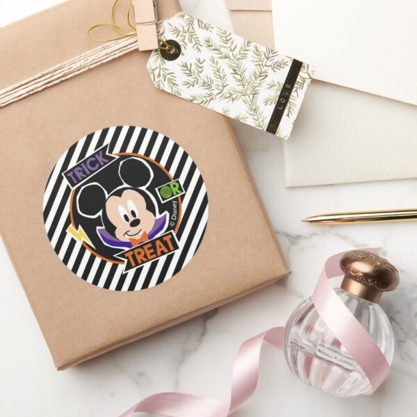 Mickey_Mouse___Trick_or_Treat_Halloween_Party_Classic_Round_Sticker_5 Mickey Mouse Trick Or Treat Halloween Party Classic Round Sticker