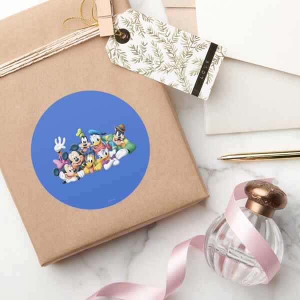 Mickey Friends Kneeling Classic Round Sticker