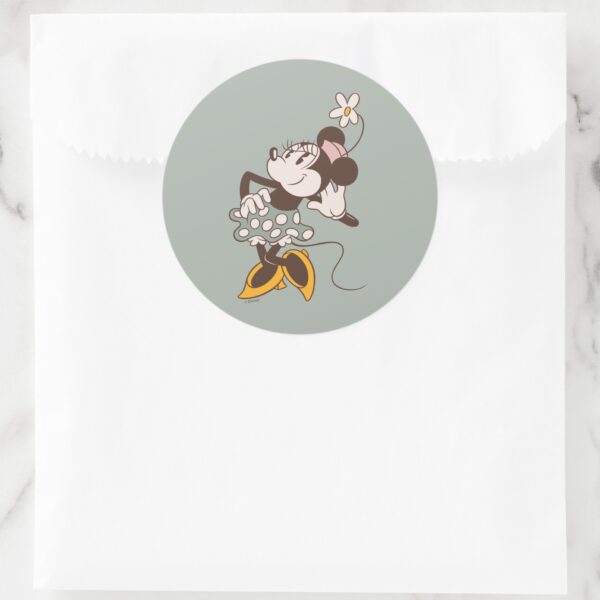 Minnie_Mouse___Minnie_Strikes_a_Pose_Classic_Round_Sticker_3 Minnie Mouse Minnie Strikes A Pose Classic Round Sticker