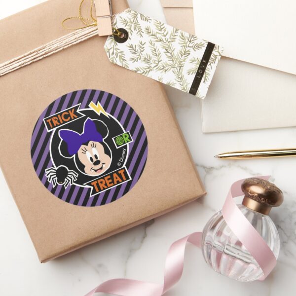 Minnie_Mouse___Trick_or_Treat_Halloween_Party_Classic_Round_Sticker_5 Minnie Mouse Trick Or Treat Halloween Party Classic Round Sticker