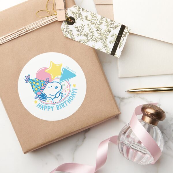 PEANUTS___Snoopy_Happy_Birthday_Balloons_Classic_Round_Sticker_5 PEANUTS Snoopy Happy Birthday Balloons Classic Round Sticker 5