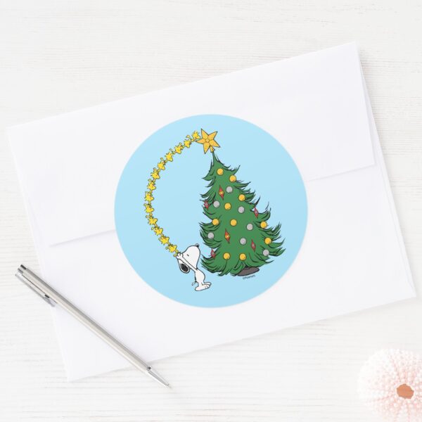 Peanuts___Holiday_Tree_Trimming_Classic_Round_Sticker_3 Peanuts Holiday Tree Trimming Classic Round Sticker