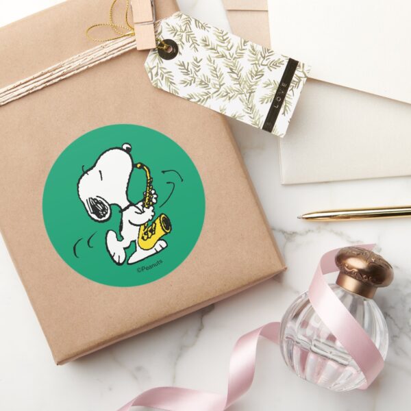 Peanuts___Snoopy_Saxophone_Player_Classic_Round_Sticker_5 Peanuts Snoopy Saxophone Player Classic Round Sticker