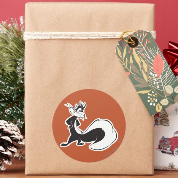 Penelope_Posing_Classic_Round_Sticker_5 Penelope Posing Classic Round Sticker