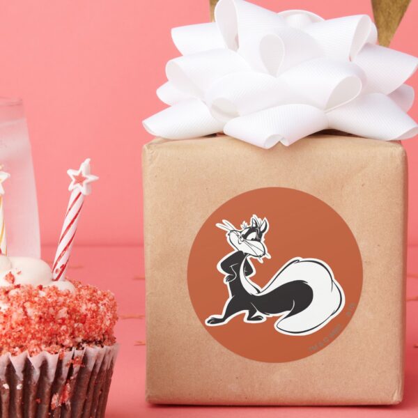 Penelope_Posing_Classic_Round_Sticker_6 Penelope Posing Classic Round Sticker