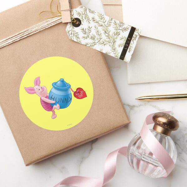 Piglet_and_Hunny_Pot_Classic_Round_Sticker_5 Piglet And Hunny Pot Classic Round Sticker