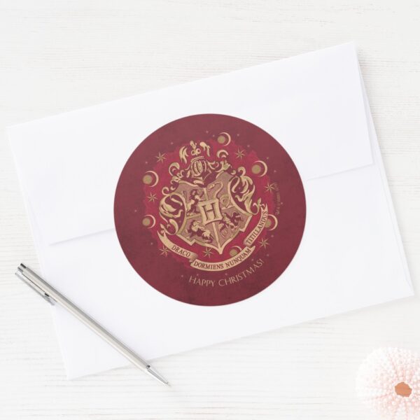 Red_HOGWARTS™_Crest_Holiday_Wreath_Classic_Round_Sticker_3 Red HOGWARTS™ Crest Holiday Wreath Classic Round Sticker