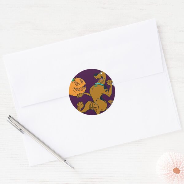 Scooby-Doo_Carving_Pumpkin_Classic_Round_Sticker_3 Scooby Doo Carving Pumpkin Classic Round Sticker