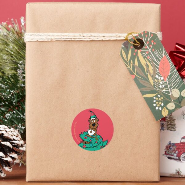 Scooby-Doo_Wrapped_In_Wreaths_Classic_Round_Sticker_6 Scooby Doo Wrapped In Wreaths Classic Round Sticker