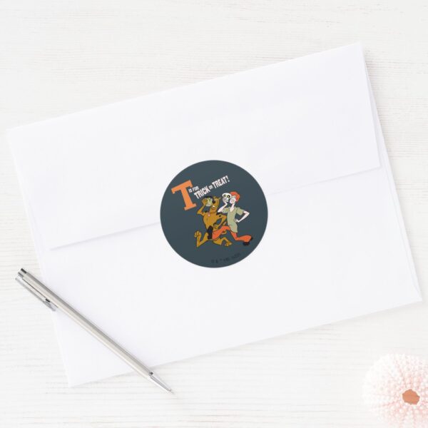 Scooby Doo T Is For Trick Or Treat Classic Round Sticker