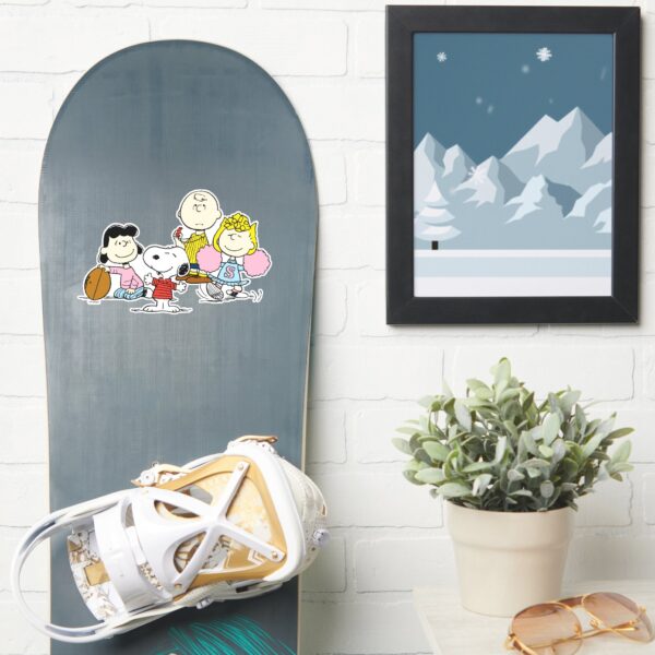 Snoopy_and_the_Gang_Play_Football_Sticker_7 Snoopy And The Gang Play Football Sticker