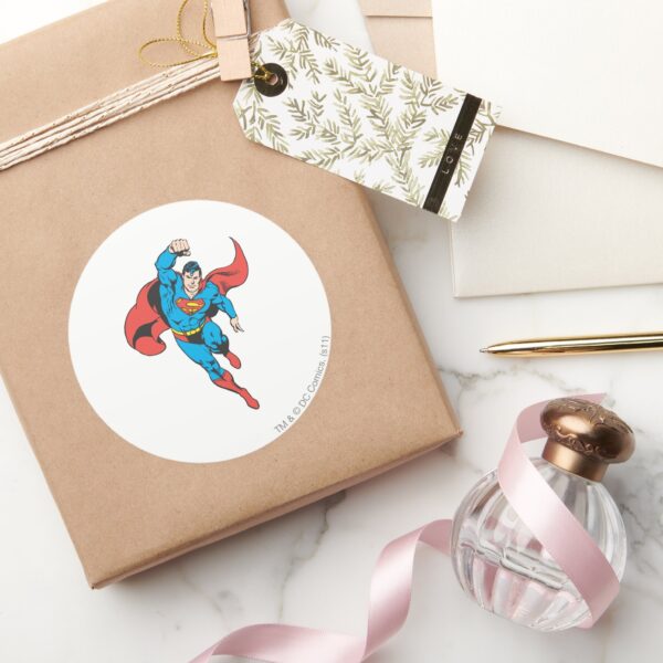 Superman_Left_Fist_Raised_Classic_Round_Sticker_5 Superman Left Fist Raised Classic Round Sticker