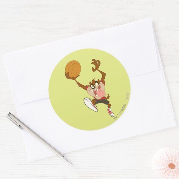 TAZ™_Basketball_Layup_Classic_Round_Sticker_3 TAZ™ Basketball Layup Classic Round Sticker