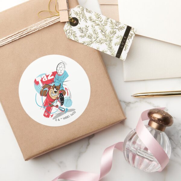 TAZ™_Headbutting_Soccer_Ball_Classic_Round_Sticker_5 TAZ™ Headbutting Soccer Ball Classic Round Sticker