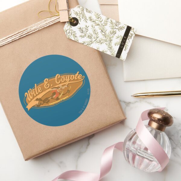 WILE_E._COYOTE™_Carnivorous_Vulgaris_Classic_Round_Sticker_5 WILE E. COYOTE™ Carnivorous Vulgaris Classic Round Sticker