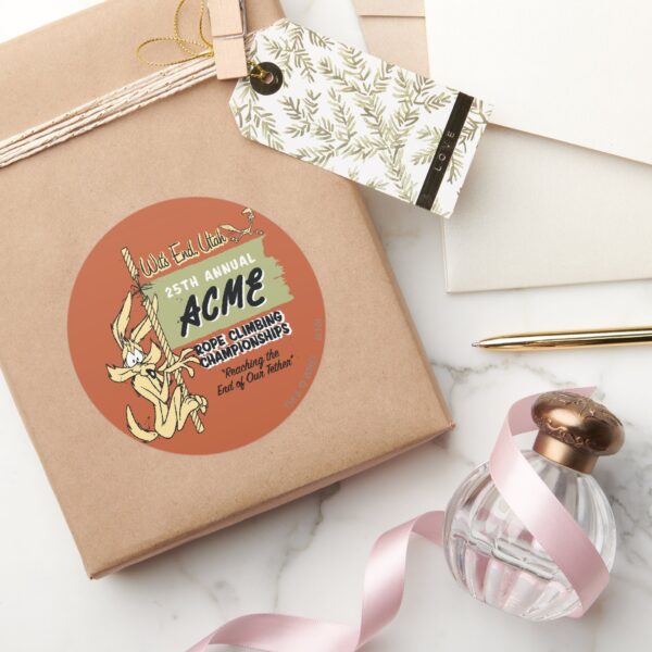 WILE_E._COYOTE™_Rope_Climbing_Championships_Classic_Round_Sticker_5 WILE E. COYOTE™ Rope Climbing Championships Classic Round Sticker