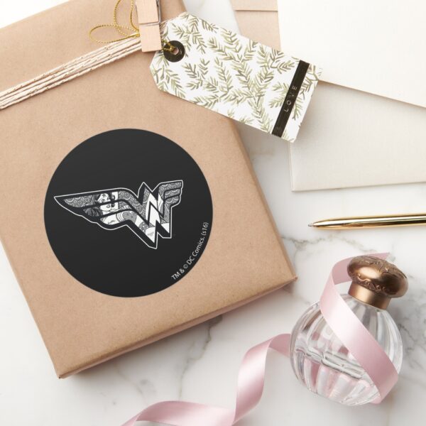 Wonder_Woman_Sitting_In_Angled_Lace_Logo_Classic_Round_Sticker_5 Wonder Woman Sitting In Angled Lace Logo Classic Round Sticker