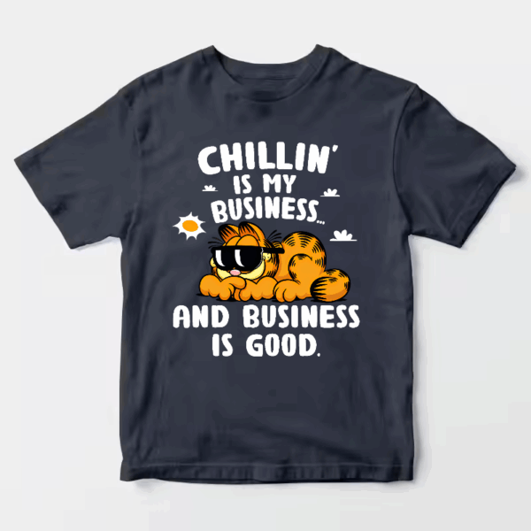 Chillin Expert Garfield Living the Easy Life Unisex T-Shirt