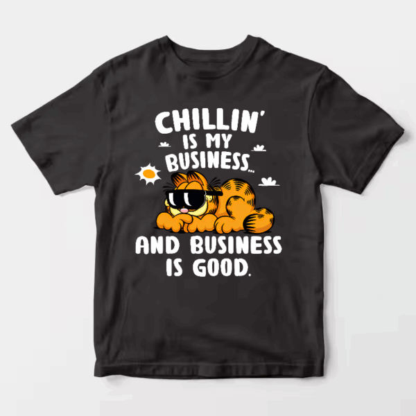 Chillin Expert Garfield Living the Easy Life Unisex T-Shirt